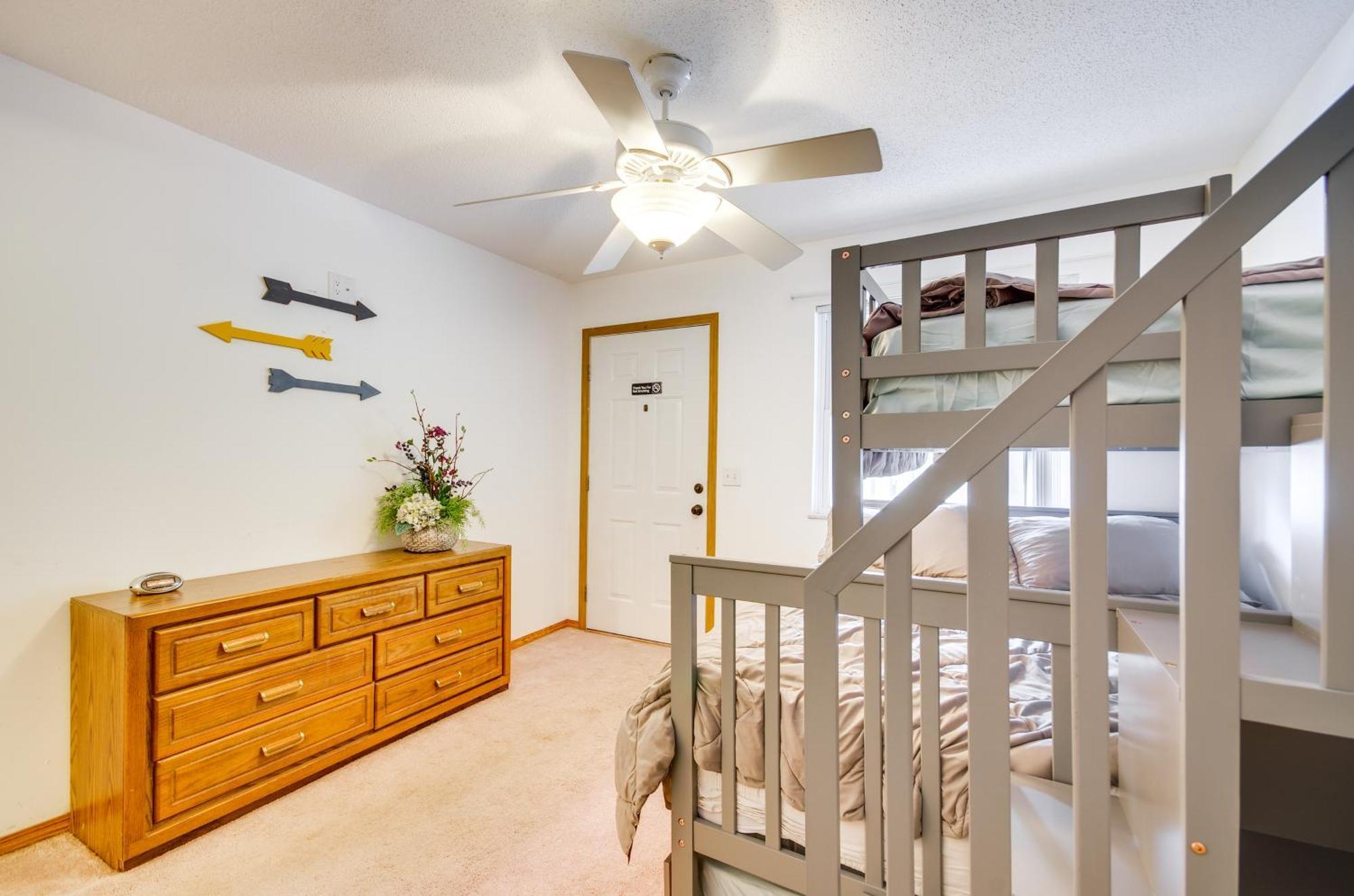Cozy Lake Ozark Condo Rental With Grill, Pool Access Ngoại thất bức ảnh