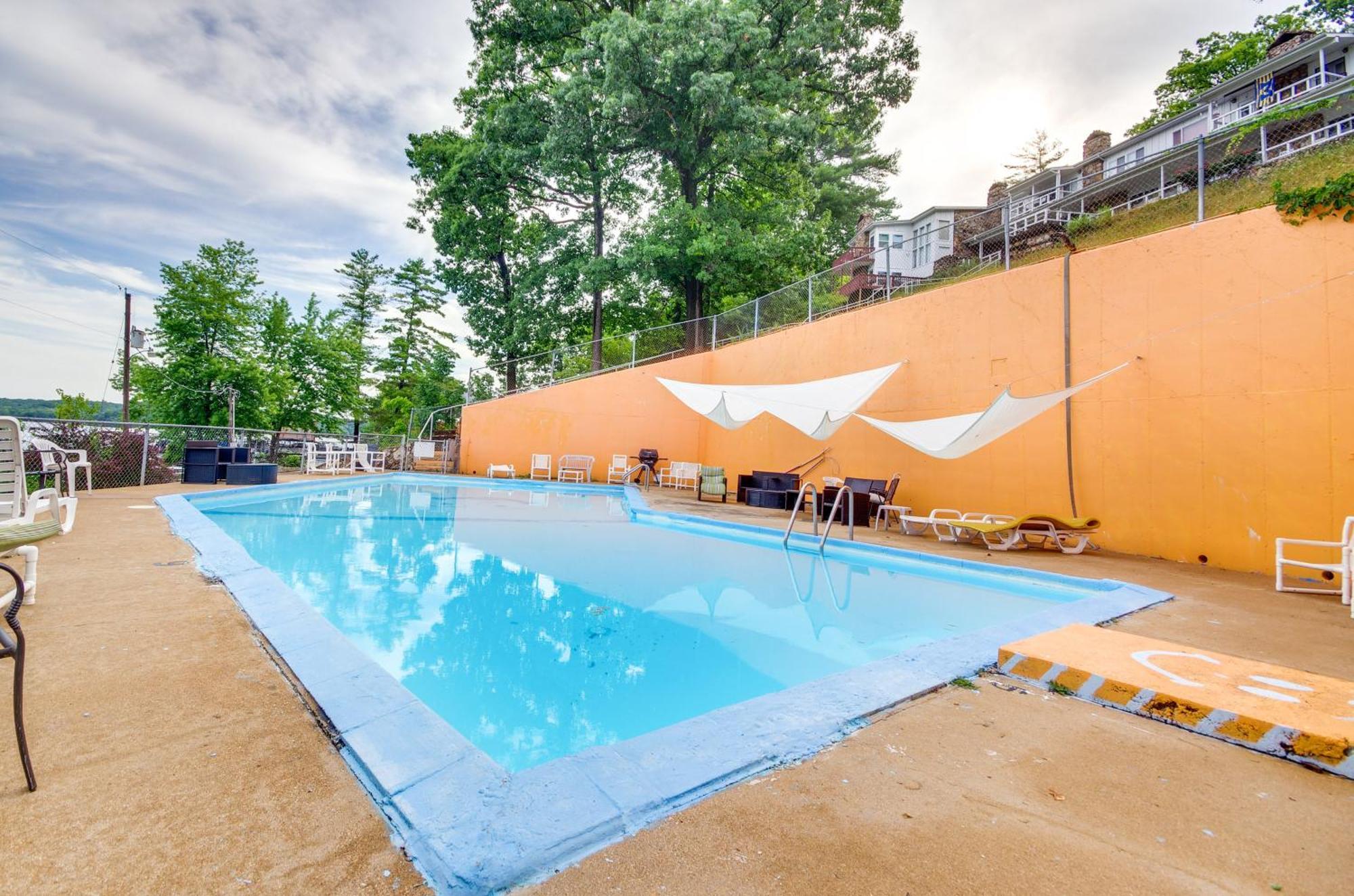 Cozy Lake Ozark Condo Rental With Grill, Pool Access Ngoại thất bức ảnh