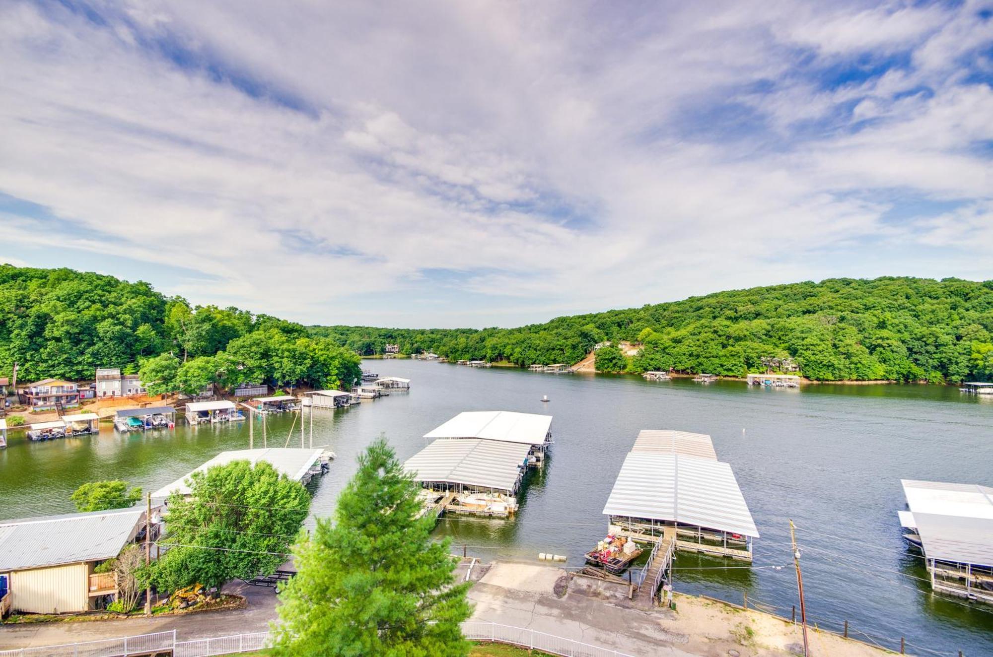 Cozy Lake Ozark Condo Rental With Grill, Pool Access Ngoại thất bức ảnh