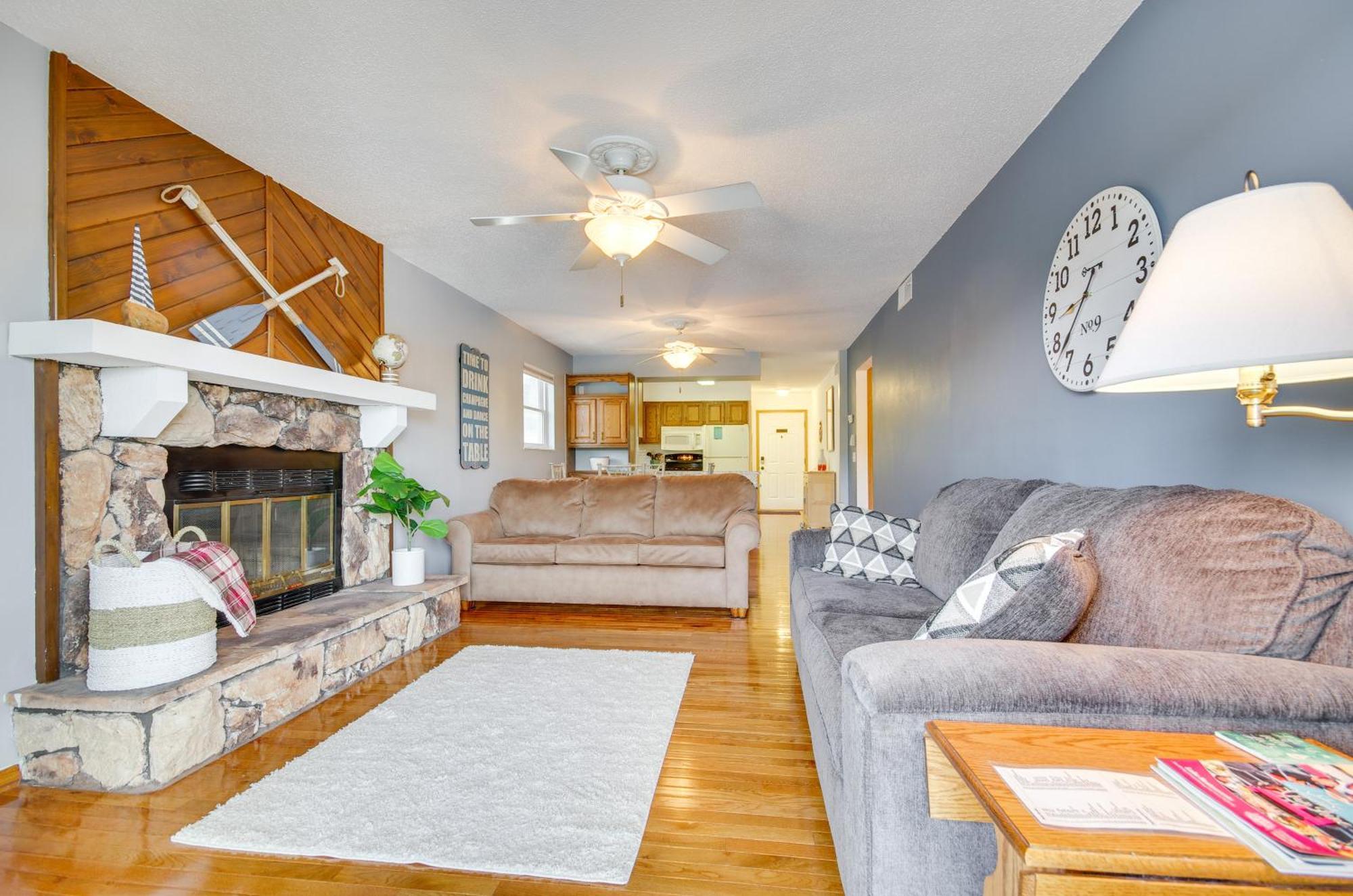 Cozy Lake Ozark Condo Rental With Grill, Pool Access Ngoại thất bức ảnh